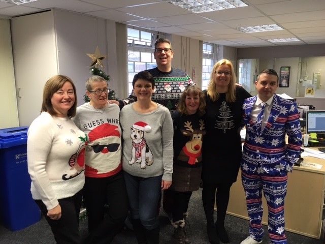 Christmas jumper day best sale 2016